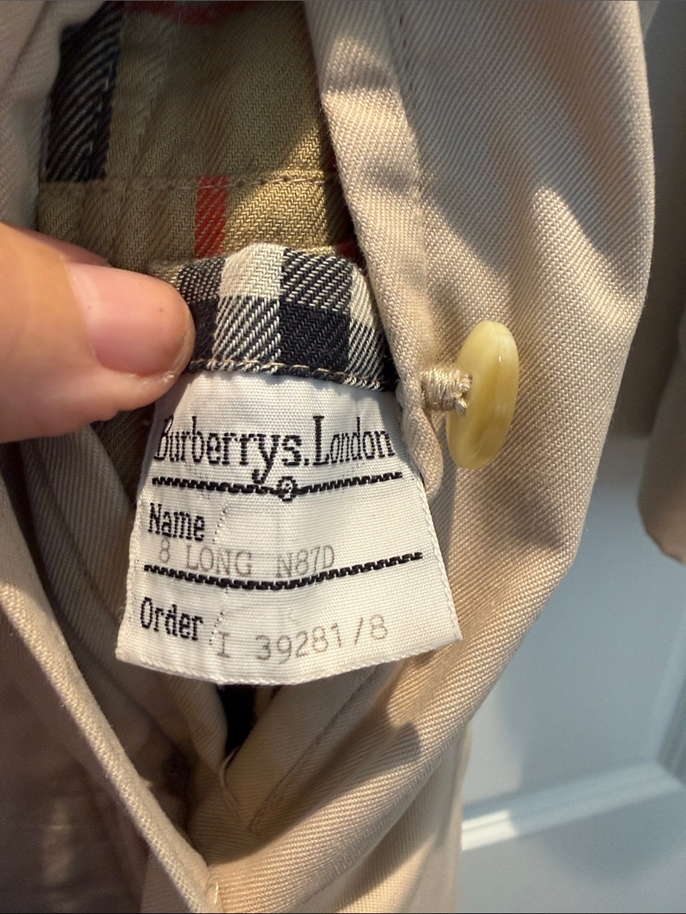 Vintage Womens Burberry Camden Coat with detachable wool lining. - Picture 3 of 9